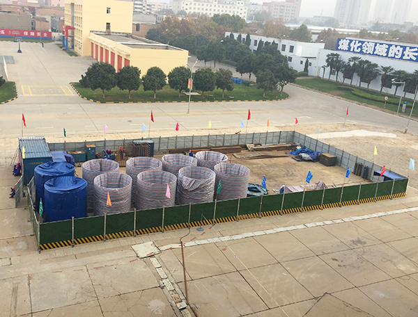 1605249046800399.jpeg 尿素車間合成塔襯里更換進行中.jpg