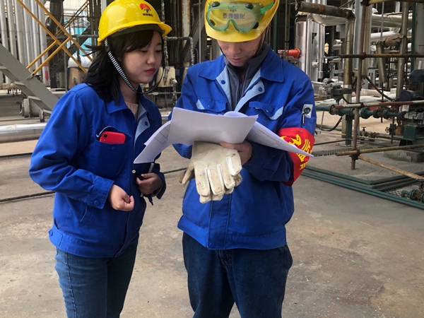 1605943596247406.jpeg 石琴在現(xiàn)場(chǎng)收集檢修素材.jpg