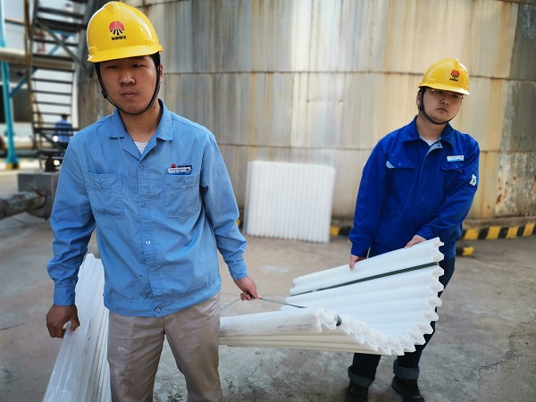 1652746069536971.jpeg 杜樂(左前).jpg