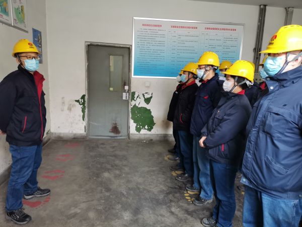 1674788574244438.jpeg 互幫互助堅守崗位,接班會.jpg