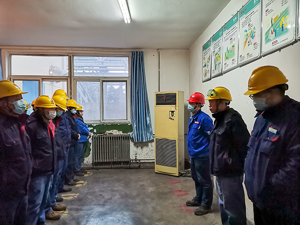 1675656429797874.jpeg 姜軍虎在接班會上強調(副圖).jpg