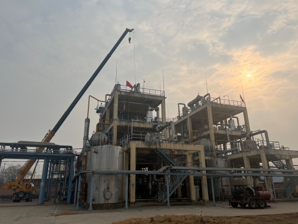 1675998891905439.jpeg 吊裝準(zhǔn)備中.jpg