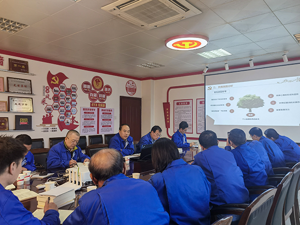 1683509212113350.jpeg 5月6日,公司領(lǐng)導(dǎo)王社教為第二片區(qū)學(xué)員講授黨課 (2) 600.jpg