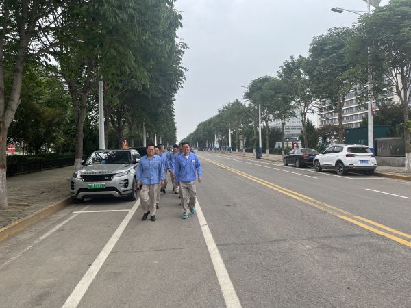 1689243353804525.jpeg 列隊前行,響應低碳日.jpg