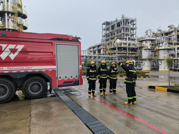 1691651829574215.jpeg 8月8日,彬州公司消防隊開展應急演練1.jpg