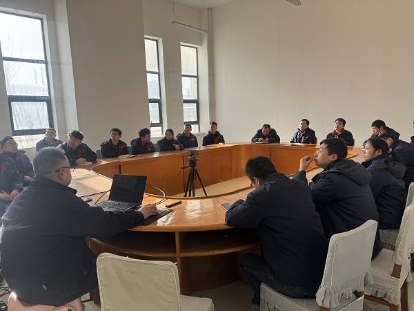 1711671611123296.jpeg 彬州電儀分部員工學習宣貫“兩會”精神.jpg