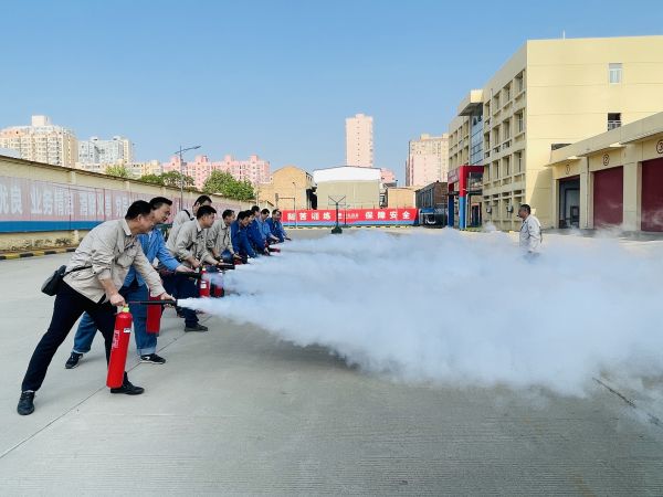 1713397981764839.jpeg 4月17日滅火器實操演練.jpg
