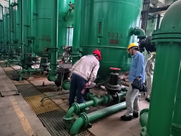 1714457861331374.jpeg 4月29日,計控電儀部部門領(lǐng)導、安全員、工段長帶隊冒雨對生產(chǎn)現(xiàn)場各片區(qū)進行節(jié)前安全大檢查2.jpg