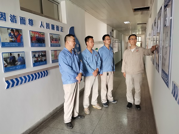 1716358411827109.jpeg 5月,計(jì)控電儀部組織委員譚珩給黨員講課 (1).jpg