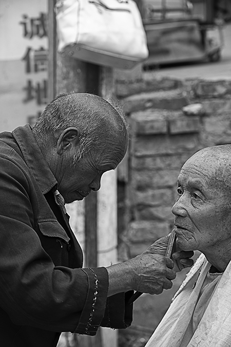 1719995683489158.jpeg 淡云攝影作品《老人》 (1) 600.jpg