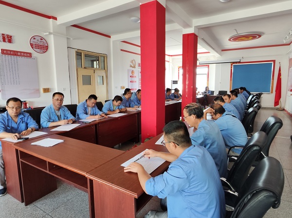 1722496702394419.jpeg 近日,計控電儀部組織開展了2023年9月-2024年7月頒布的職業健康安全法律法規、行業標準和其他要求的識別獲取、更新及合規性評價工作4.jpg