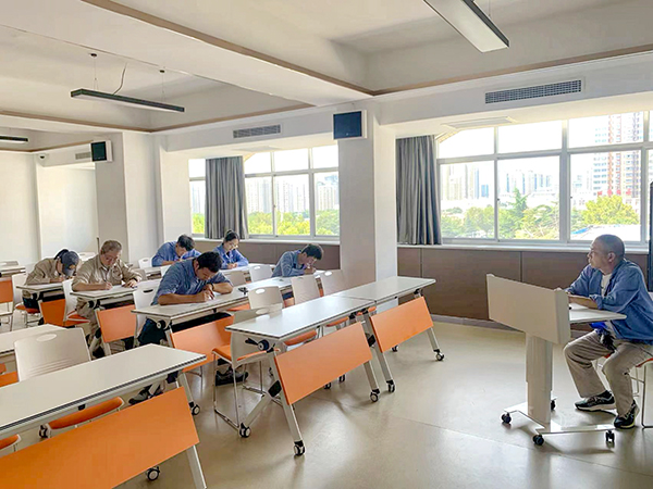 8月20日下午兩點在辦公樓六樓進行考試。  600.jpg