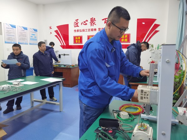 1735541782366877.jpeg 12月26日,電氣高級工實操比賽現(xiàn)場.jpg