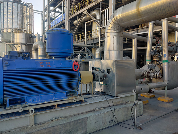 2025年1月14日，氣化生產現場為機泵增添蝸殼暖氣現場圖片.jpg