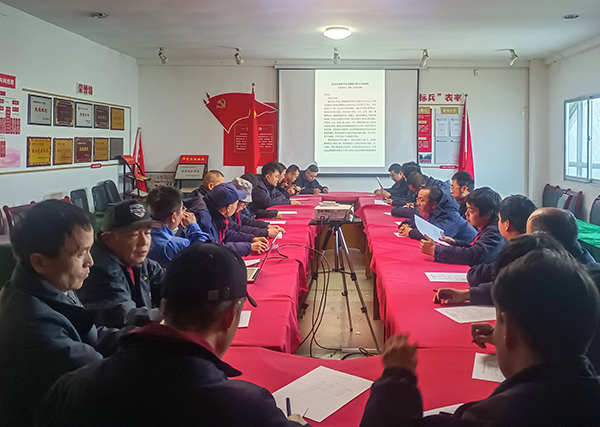 191739950330656493.jpg 2月18日,合成車間開展安全知識(shí)考試.jpg