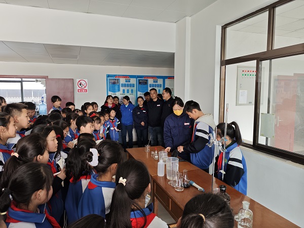 291743212627630682.jpg 3.27 黨建引領聚合力 校企共筑節水夢 附圖6.jpg