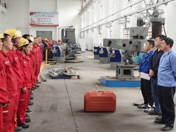 141744592068113710.jpg 講解空氣呼吸器在生產運行、檢維修過程、突發狀況的關鍵作用.jpg