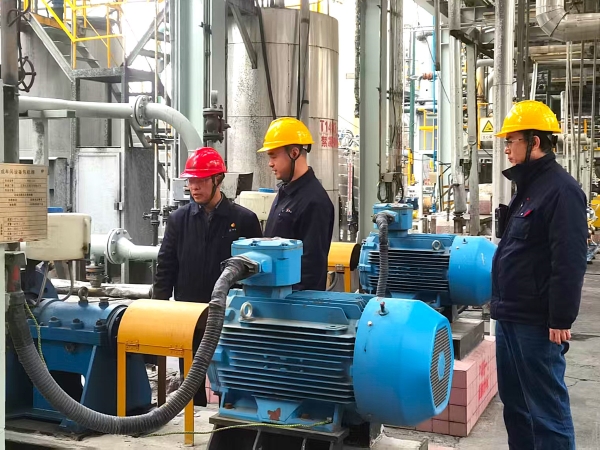 11月21日，公司領導深入氣化車間調研2.jpg